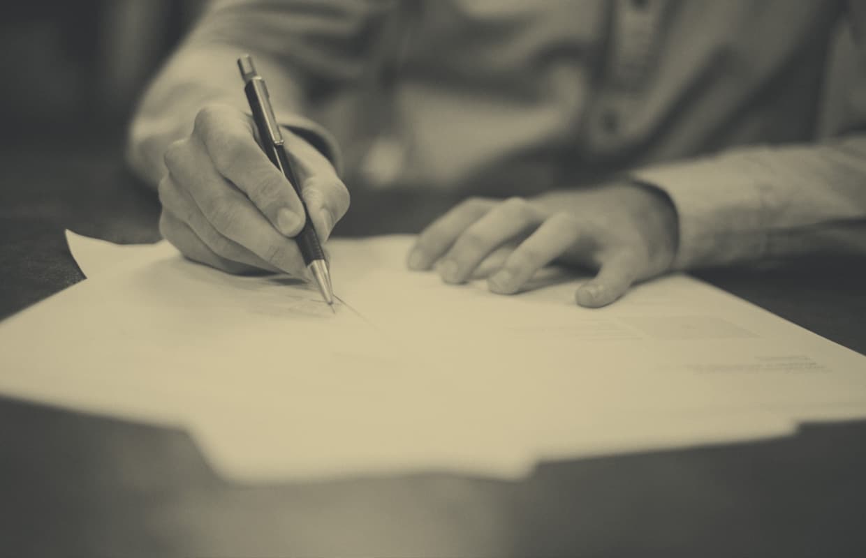 Customer acquisition for financial advisors: How to win new customers